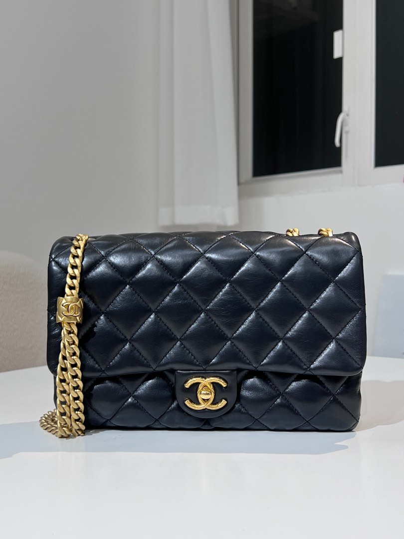 Chanel 22K Flap Bag 25cm 金柱款, 名牌, 手袋及銀包- Carousell