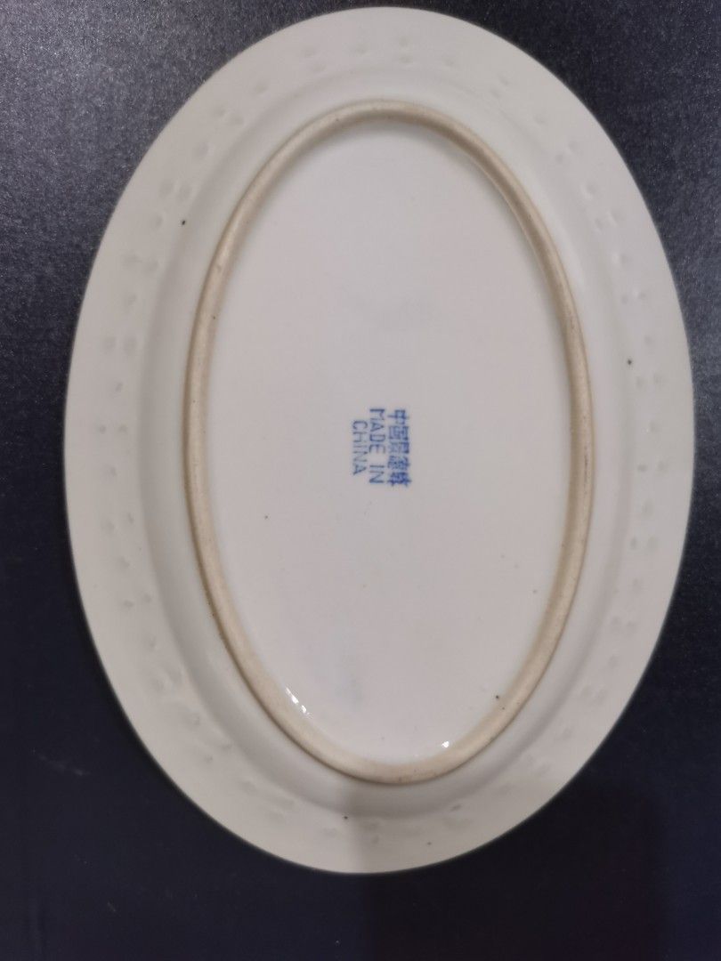 China Blue Flower Design Oval Plate 9inch (Category: Other Kitchenware & Tableware) located in San Juan City. Submitted by fnt.ph (Listing ID 1230477074, Image 2). Description: CLERANCE SALE ‼️ glassware- plates, bowls, glass, cup&saucer, glass, soy dish and more. Kitchenware, plastic bag and more..... Accepting bulk order/s. Price varies per size. Chat for more details☺️.