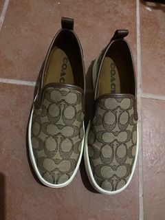 Coach shoes fit size 6