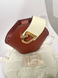 （分類：）位於 。 由 pug1985 提交（商品編號 1230471019，圖片 1）。簡介： 。