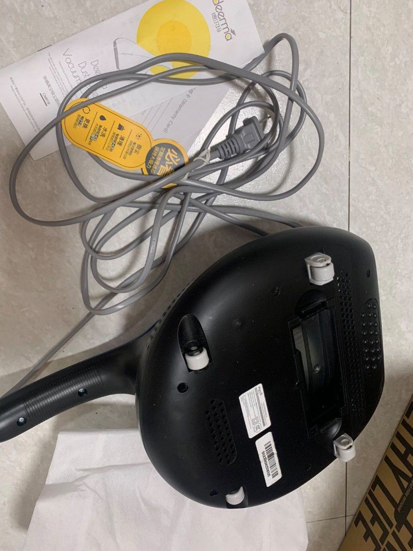 Deerma dustmite vacuum cleaner on Carousell