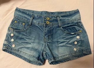 (Category: ) located in . Submitted by popsimomsie (Listing ID 1230411383, Image 1). Description: .