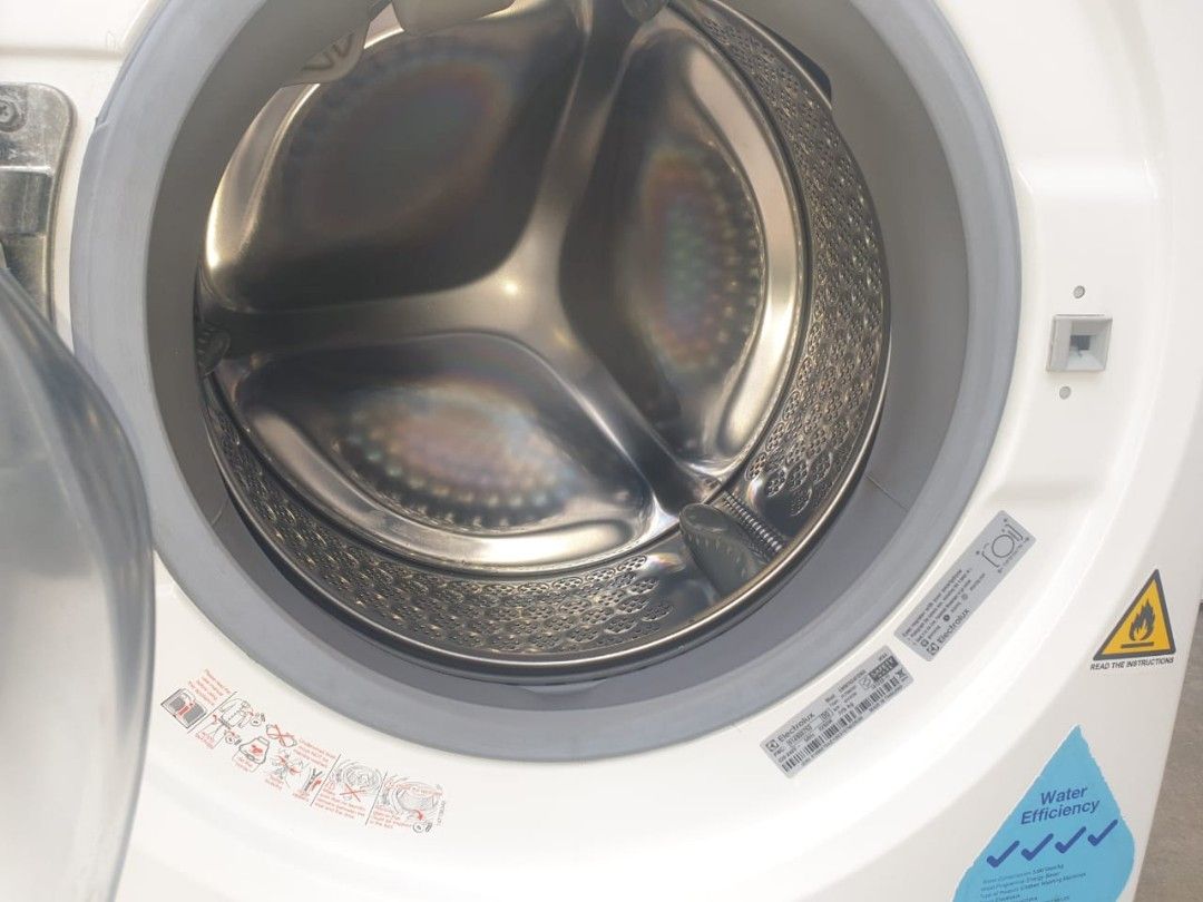 Electrolux 2in1 hot washer plus dryer 7/5kg, TV & Home Appliances