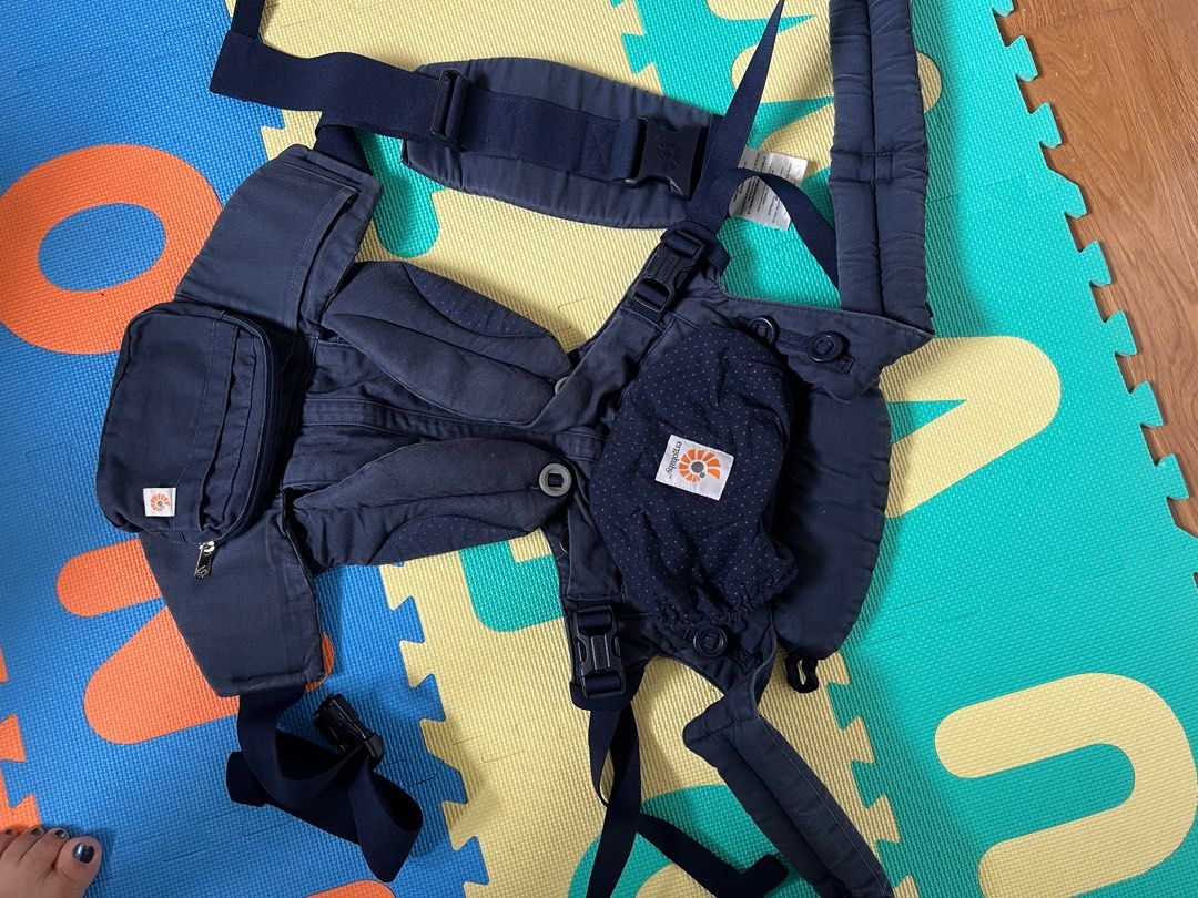 Ergo baby Omni 360 baby carrier, Babies & Kids, Going Out, Carriers