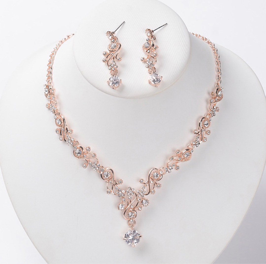 Fashion accessories necklace and earrings Women s Fashion