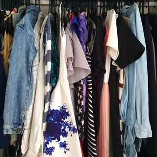 (Category: ) located in . Submitted by TryBetter_22 (Listing ID 1230403088, Image 1). Description: .