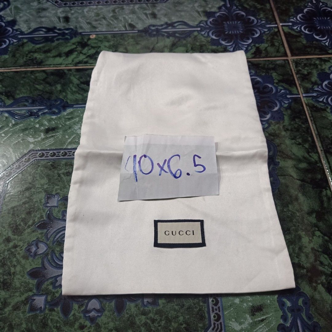 Gucci belt dust bag online