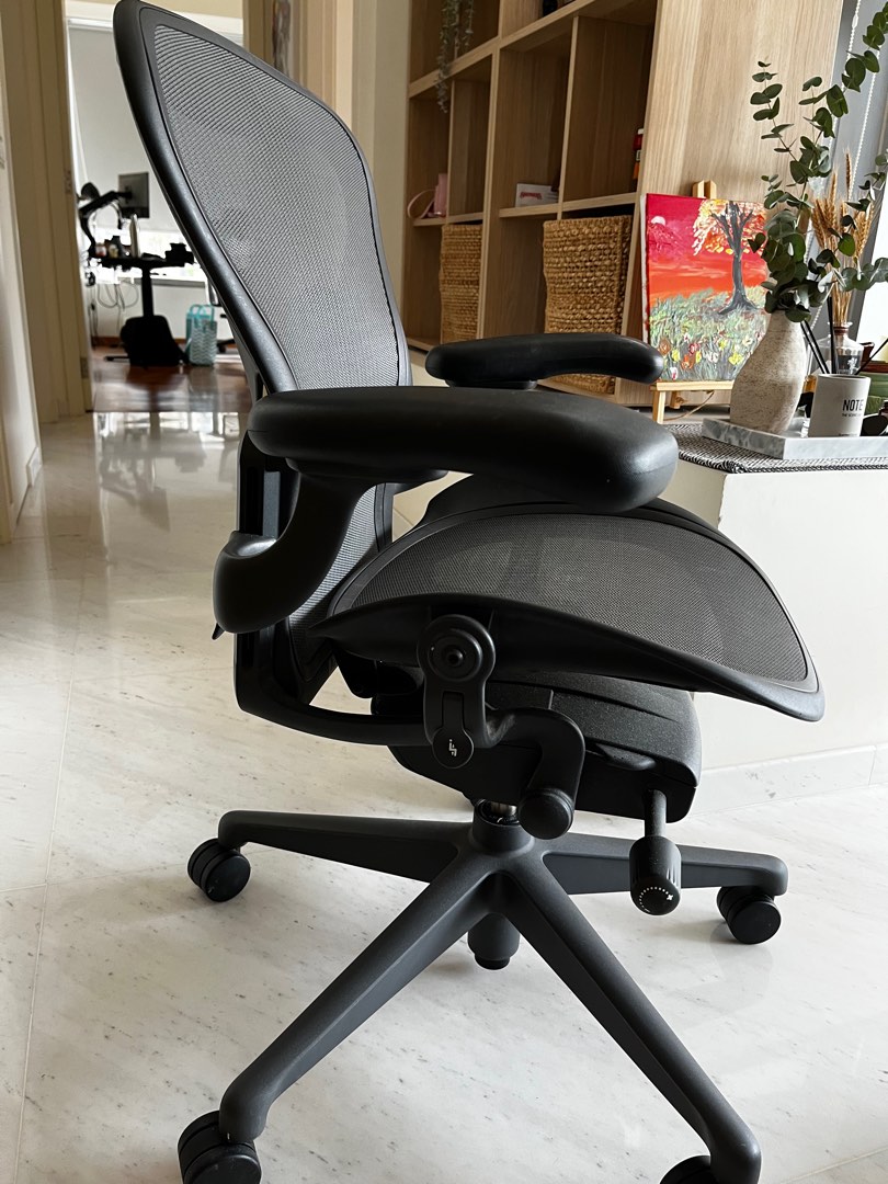Herman Miller Chair Size A, Furniture & Home Living, Furniture, Chairs