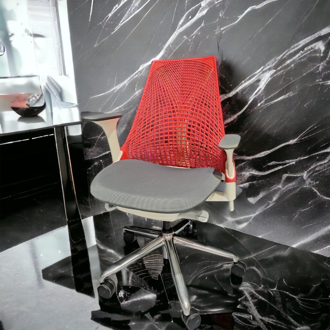 Herman Miller Sayl Office Chair in White Frame, Furniture & Home Living