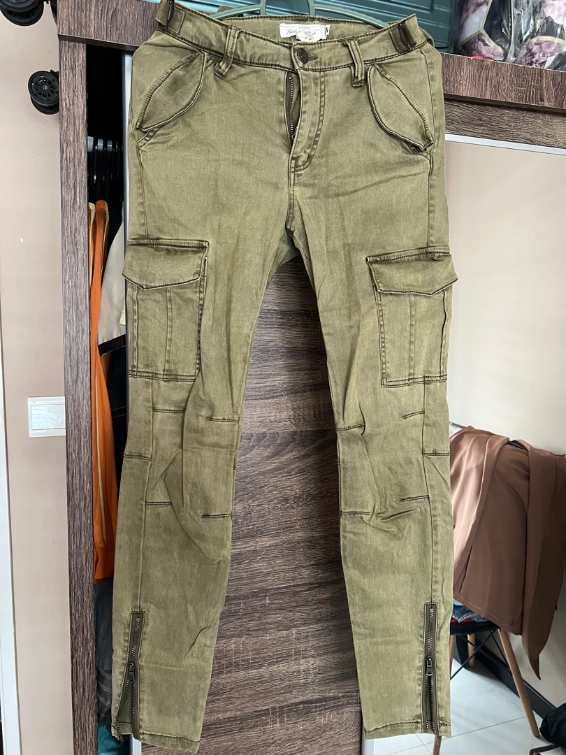H&M Cargo fitting pants, Women's Fashion, Bottoms, Other Bottoms on ...