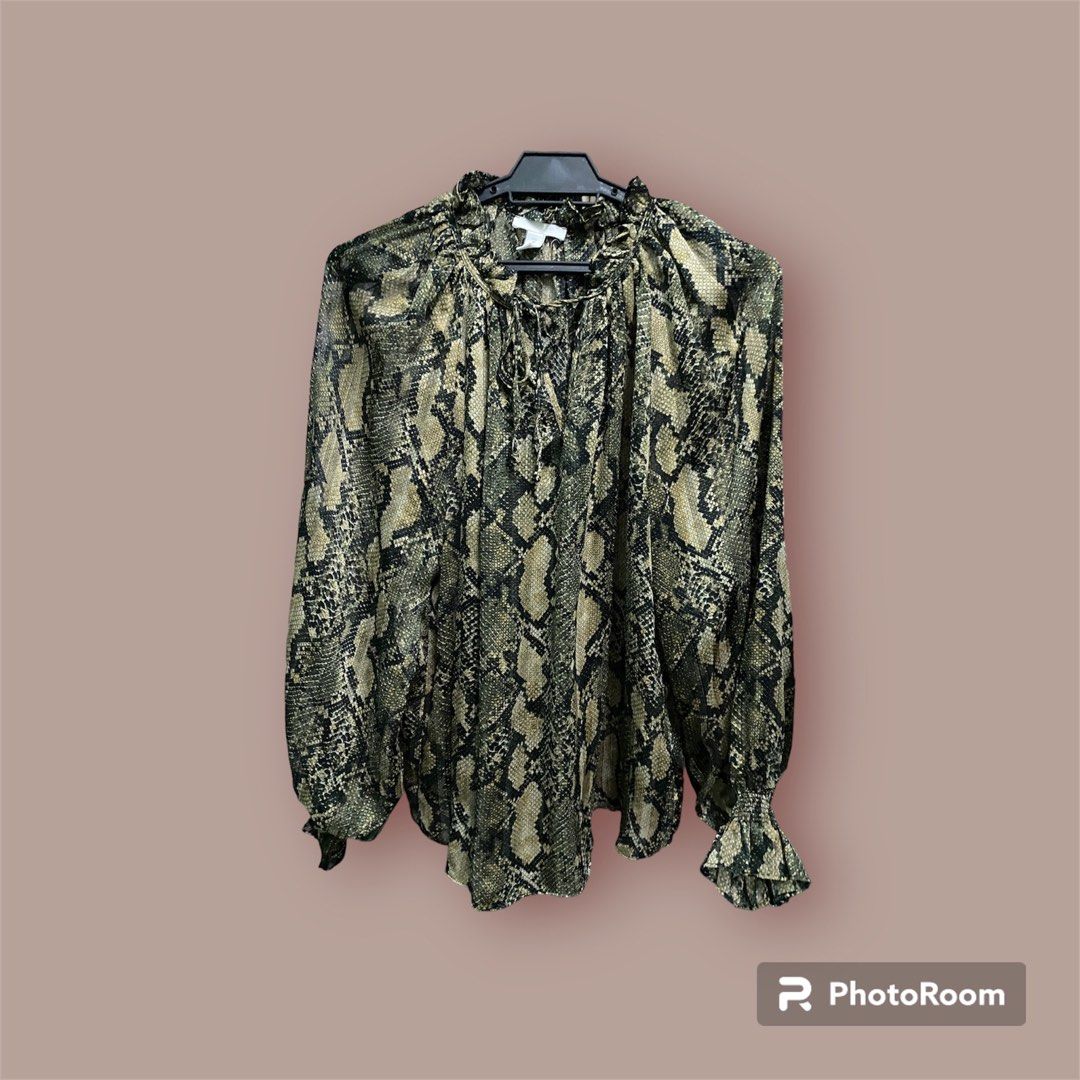 H m snake print blouse Women s Fashion Tops Blouses on Carousell