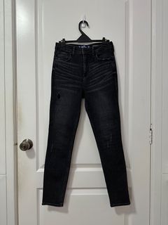 Hollister High Rise Black Skinny Jeans