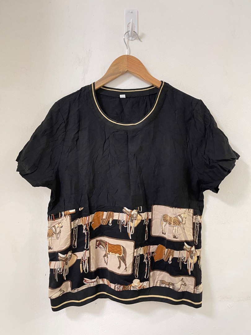 horse print blouse on Carousell