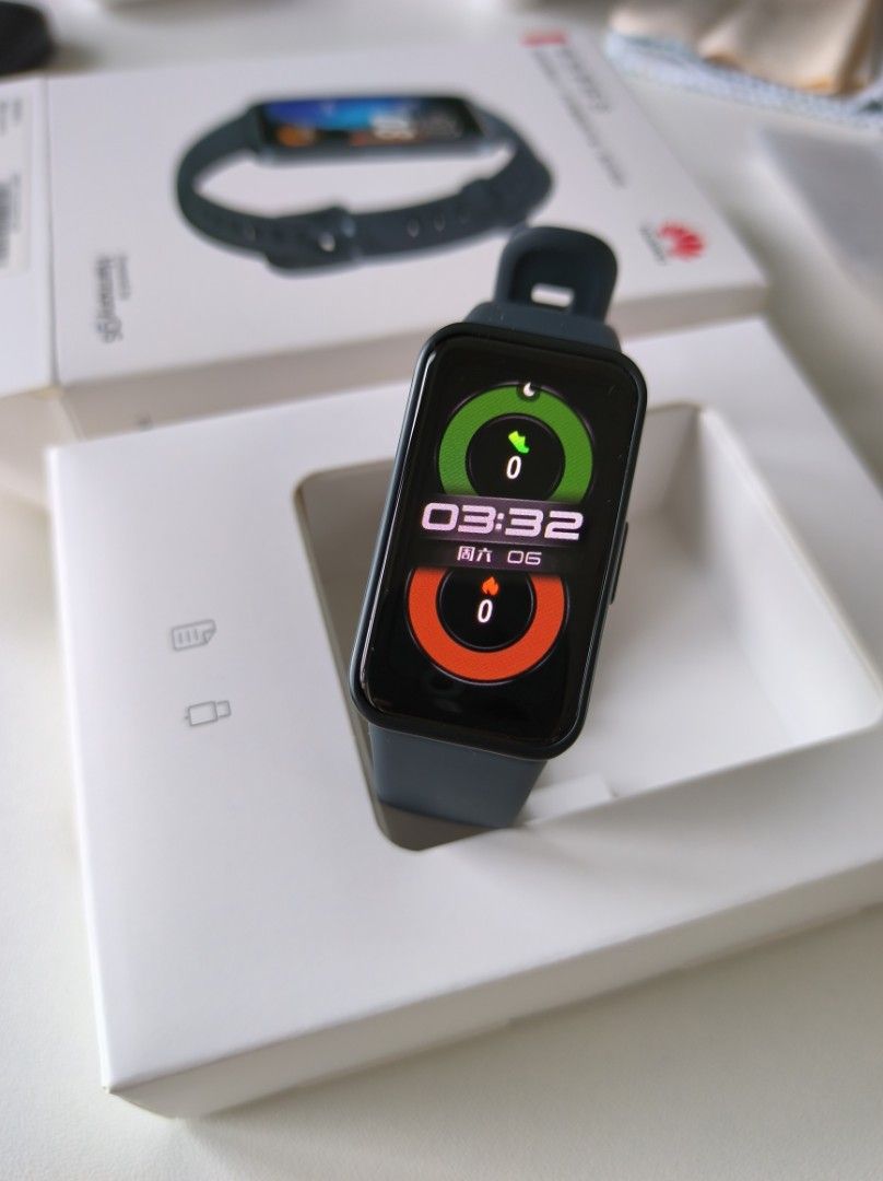 Huawei band 8 华为手环8, 手提電話, 智能穿戴裝置及智能手錶- Carousell