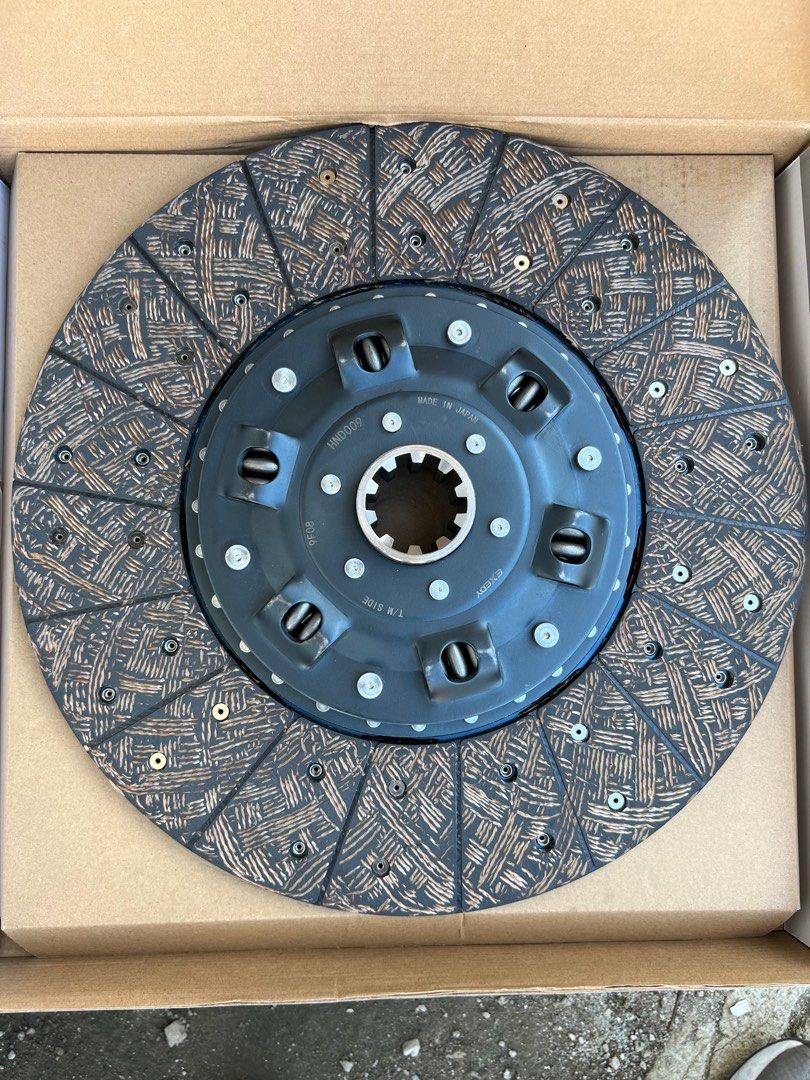 Isuzu 6WF1 Fuso 6M70 clutch disc lining, Commercial & Industrial