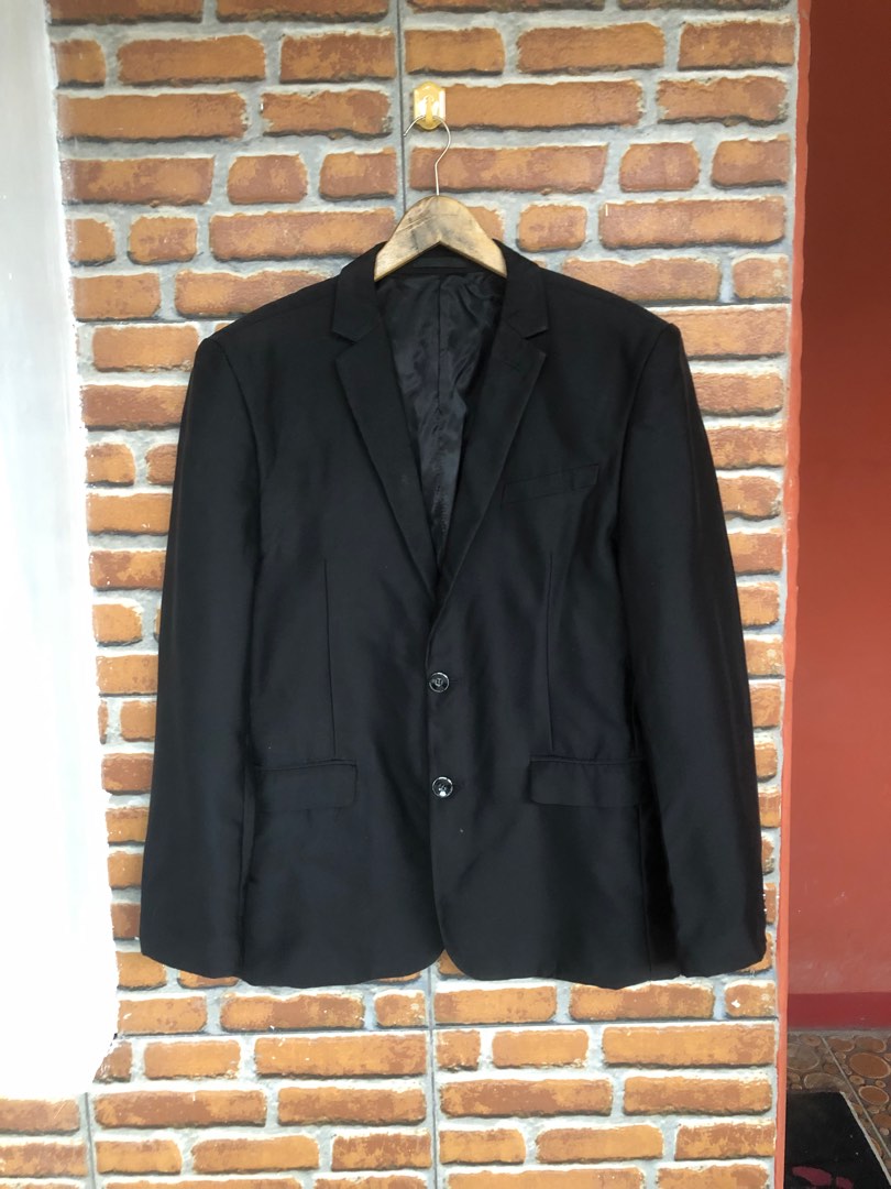 Jas Pria Hitam Men Suit In Black Fesyen Pria Pakaian Atasan Di Carousell 2319