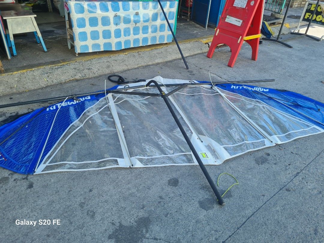 KiteWing Handheld Wing Sail, Sports Equipment, Sports & Games, Water