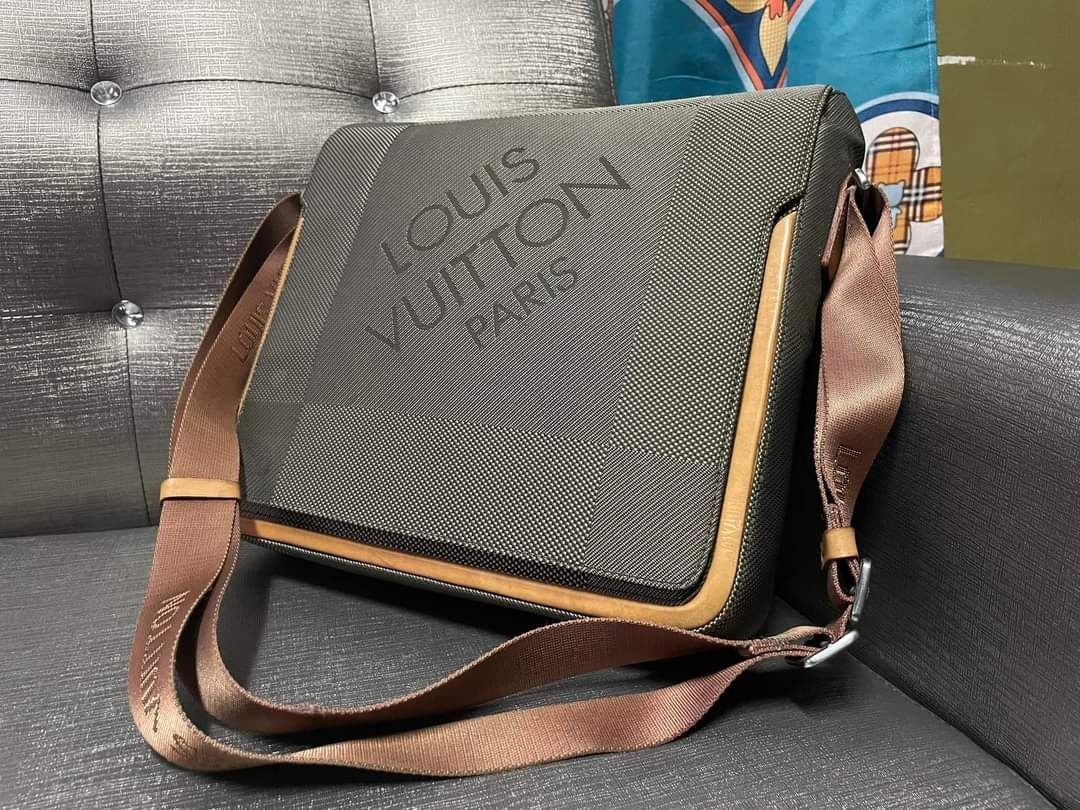 Louis vuitton sling bag sling beg, Men's Fashion, Bags, Sling Bags