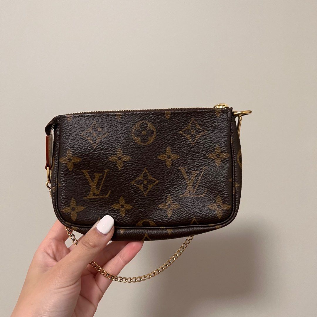 LV mini pochette Louis Vuitton, Women's Fashion, Bags & Wallets, Purses &  Pouches on Carousell