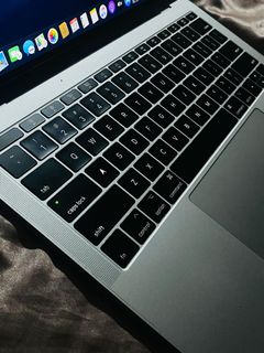 (Category: ) located in . Submitted by macpodph (Listing ID 1230385031, Image 1). Description: .