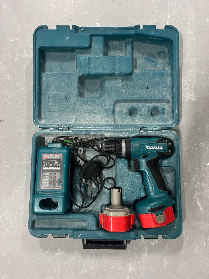 Makita sales 8281d price
