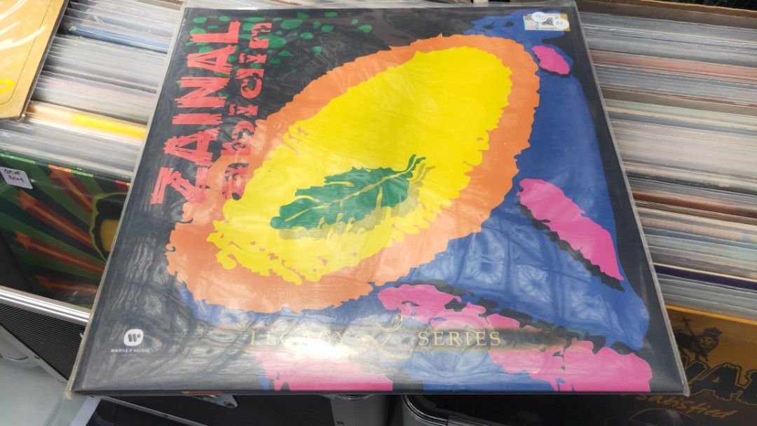 Malay vinyl records, Hobbies & Toys, Music & Media, Vinyls on Carousell