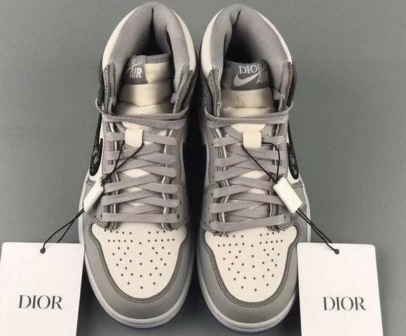 Men Air Jordan 1 Retro High Dior Shoes, 男裝, 鞋, 波鞋 Carousell