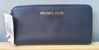 Michael Kors Bedford Carry-All Wallet Clutch
