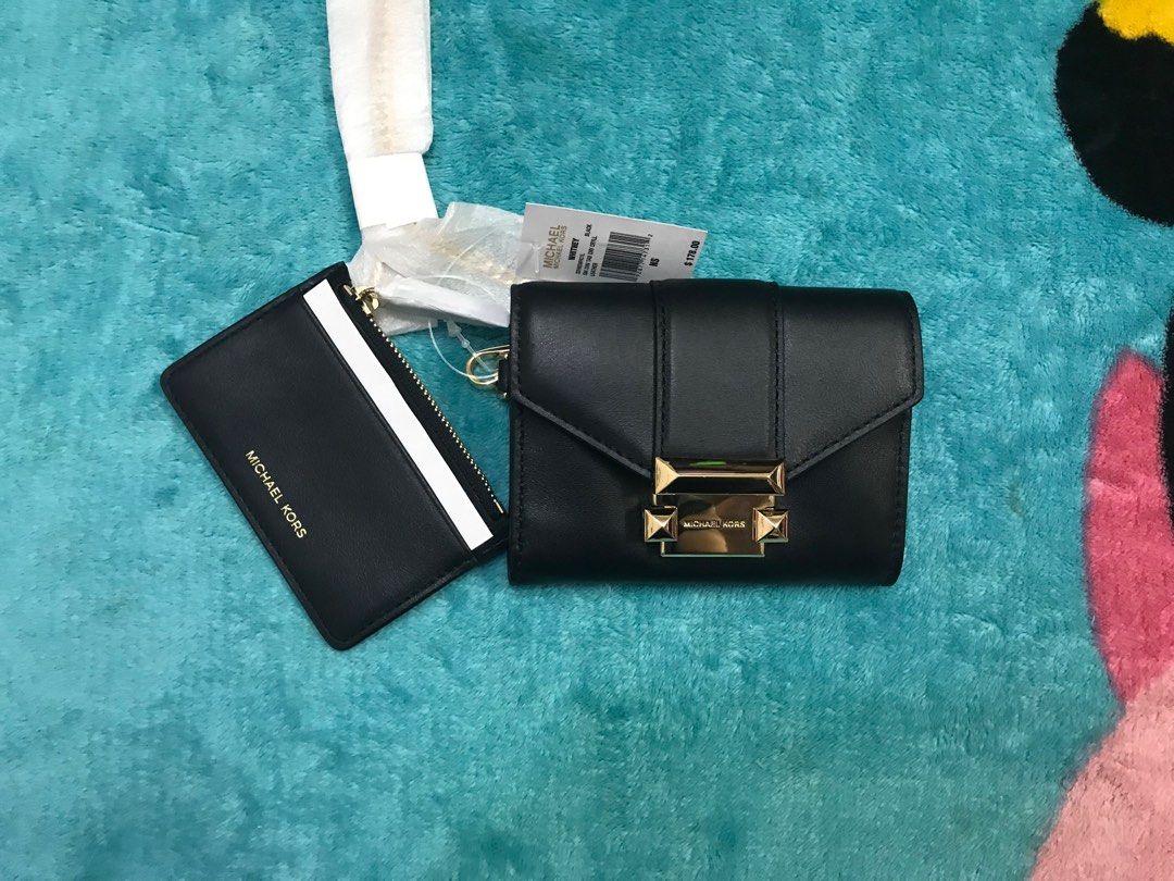 Mk card wallet discount
