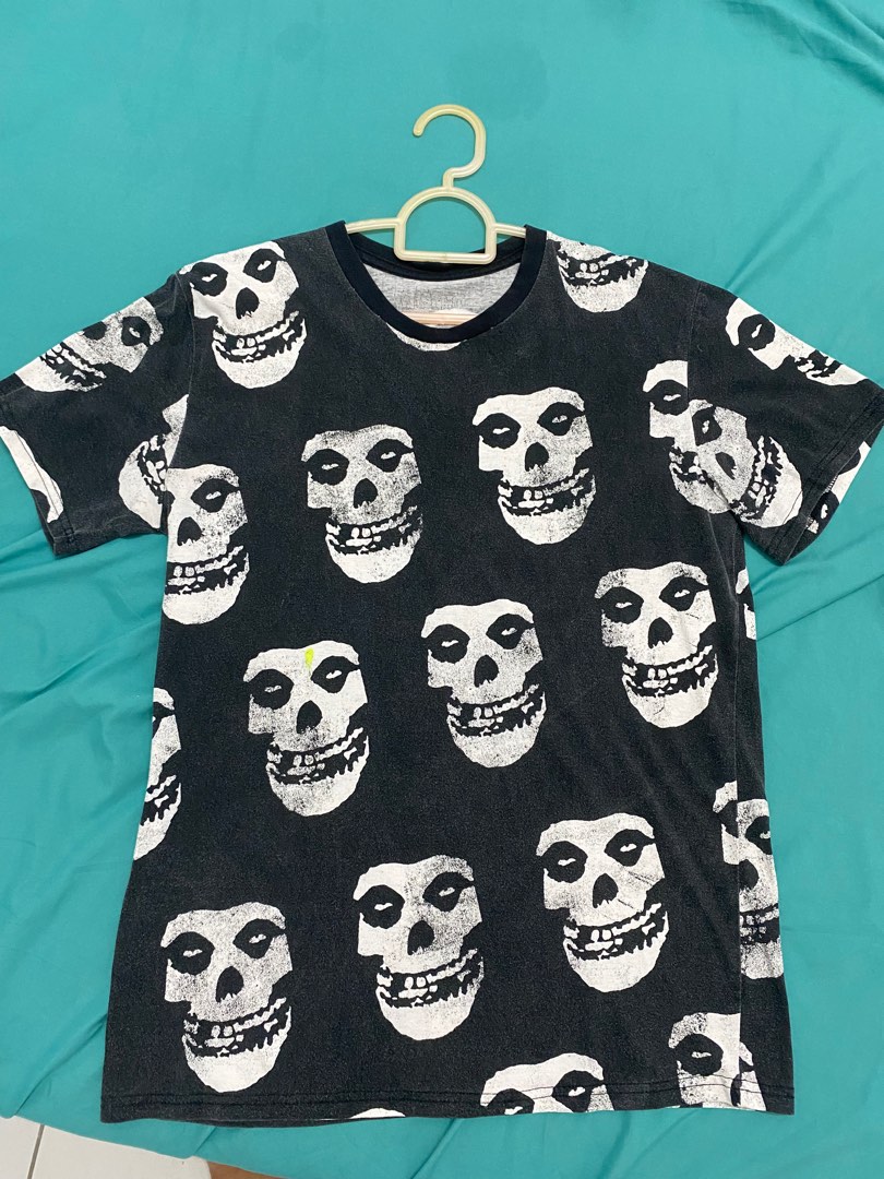 misfits, Men's Fashion, Activewear on Carousell