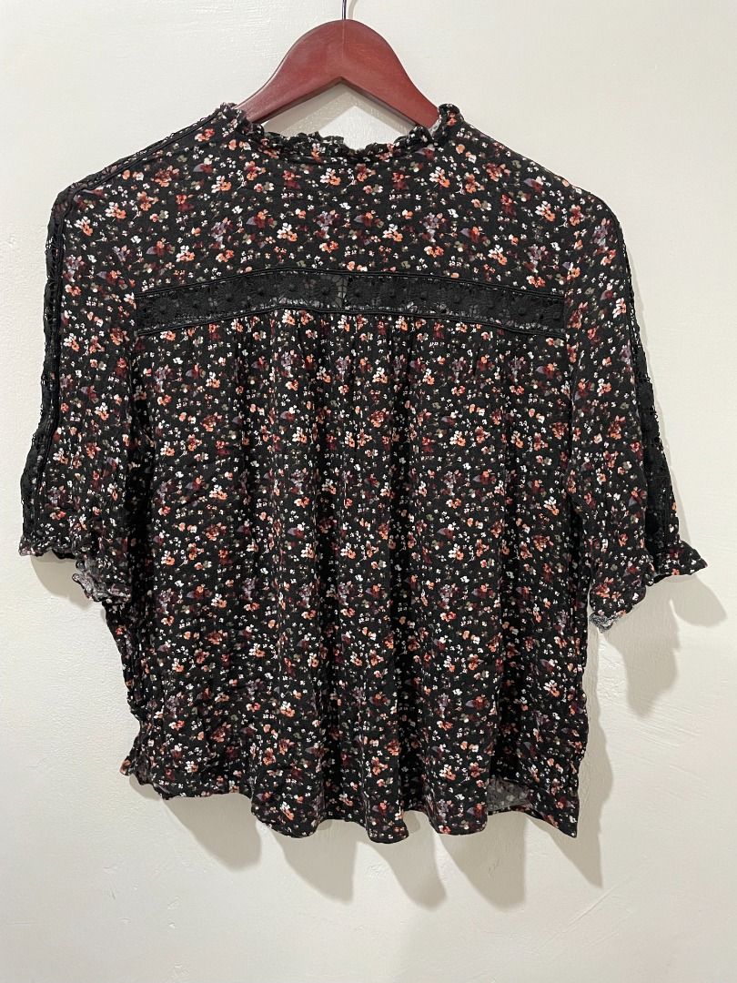 New (M&S) Blouse (Category: Blouses) located in Manila. Submitted by levinc (Listing ID 1230509413, Image 1). Description: .