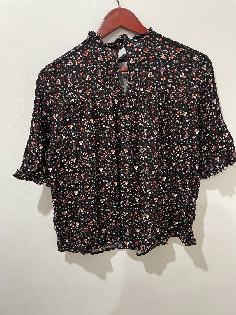 New (M&S) Blouse (Category: Blouses) located in Manila. Submitted by levinc (Listing ID 1230509413, Image 2). Description: .