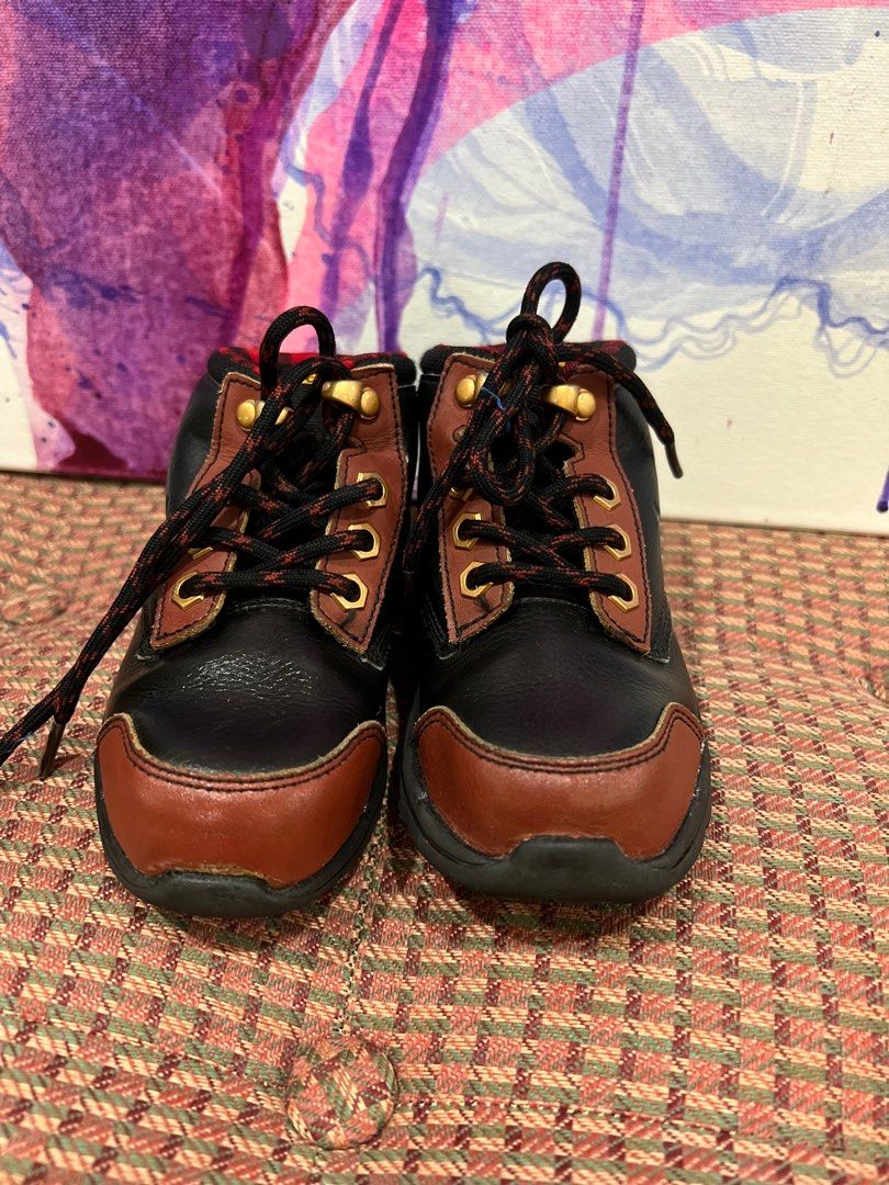 Nike ACG Kids Boots Size 16cm Babies Kids Babies Kids Fashion on Carousell