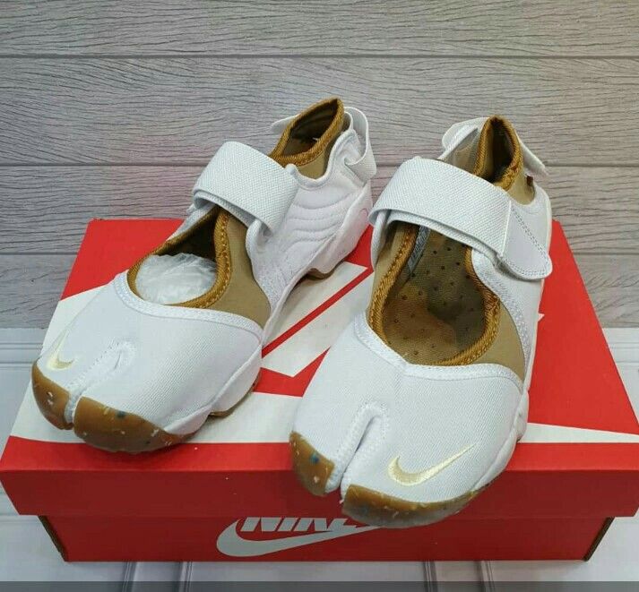 Nike sales rift rose