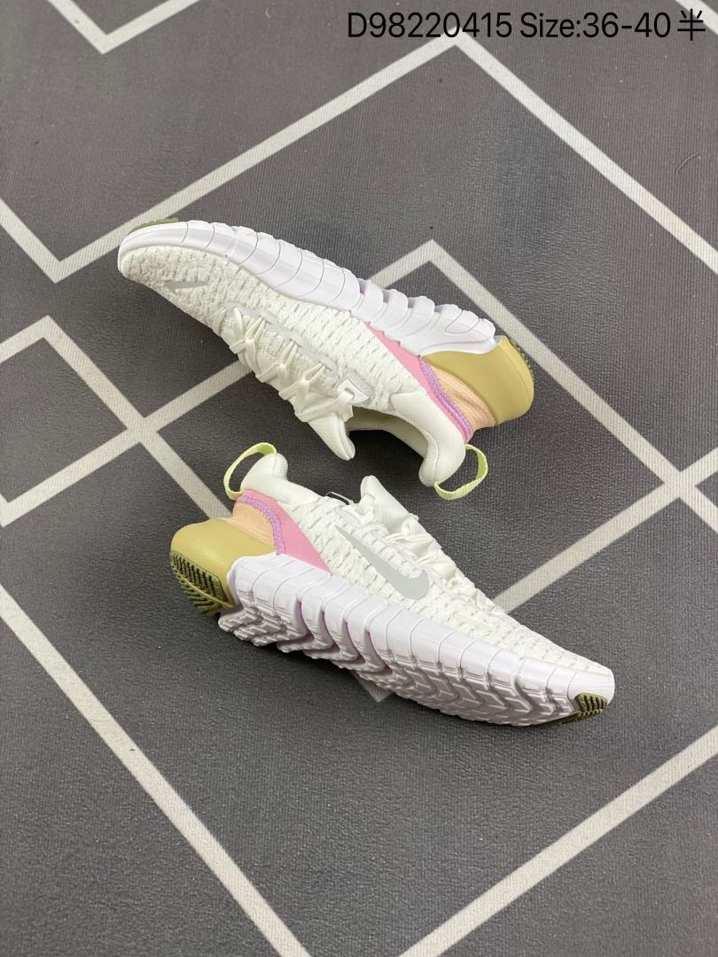 Free run cc top