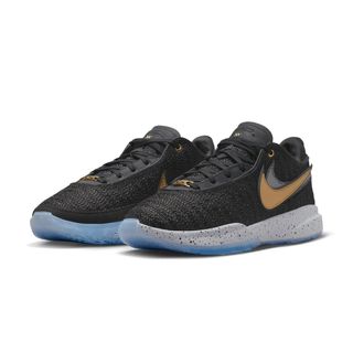 (Category: ) located in . Submitted by jjs_sneakers (Listing ID 1230483866, Image 1). Description: .