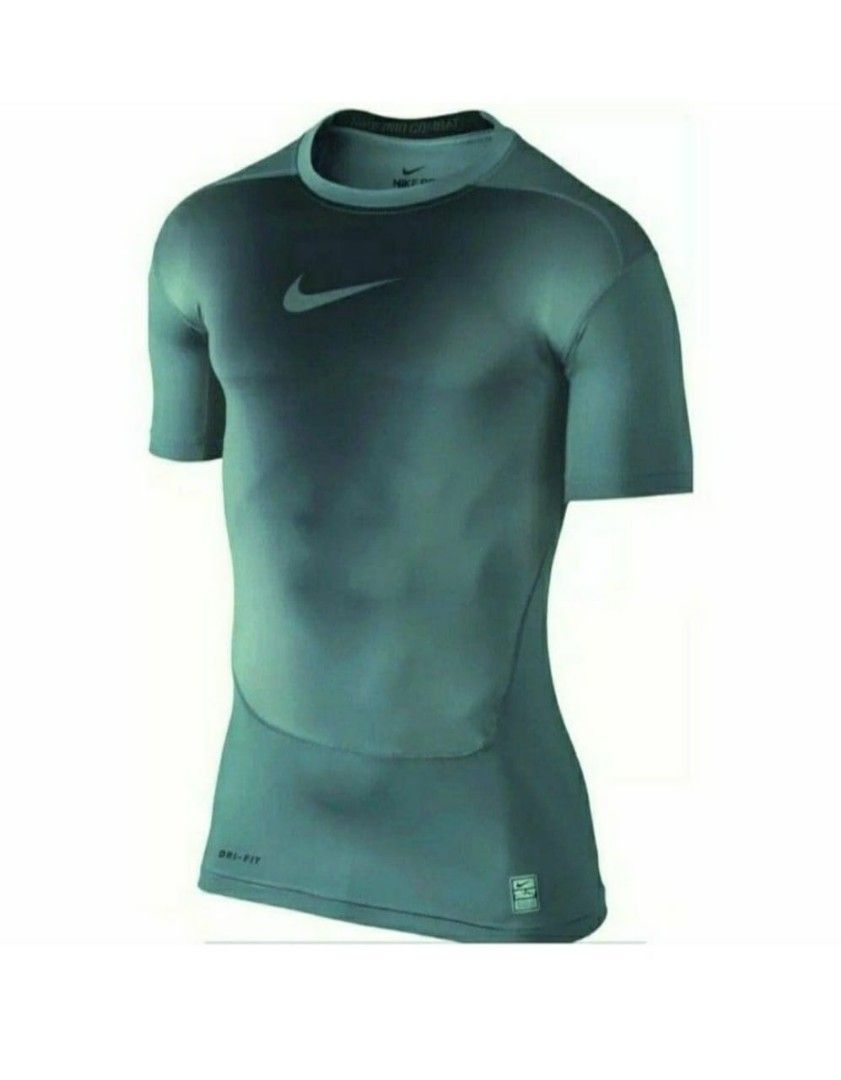 Nike pro combat men's, Olah Raga, Baju Olahraga di Carousell