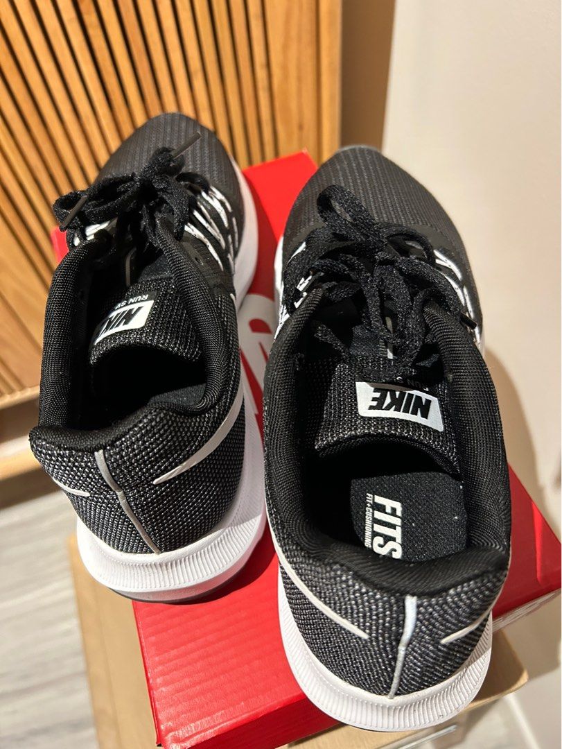 Nike Men Run Swift 'Black White' Running Shoe in US8, Men's Fashion,  Footwear, Sneakers on Carousell