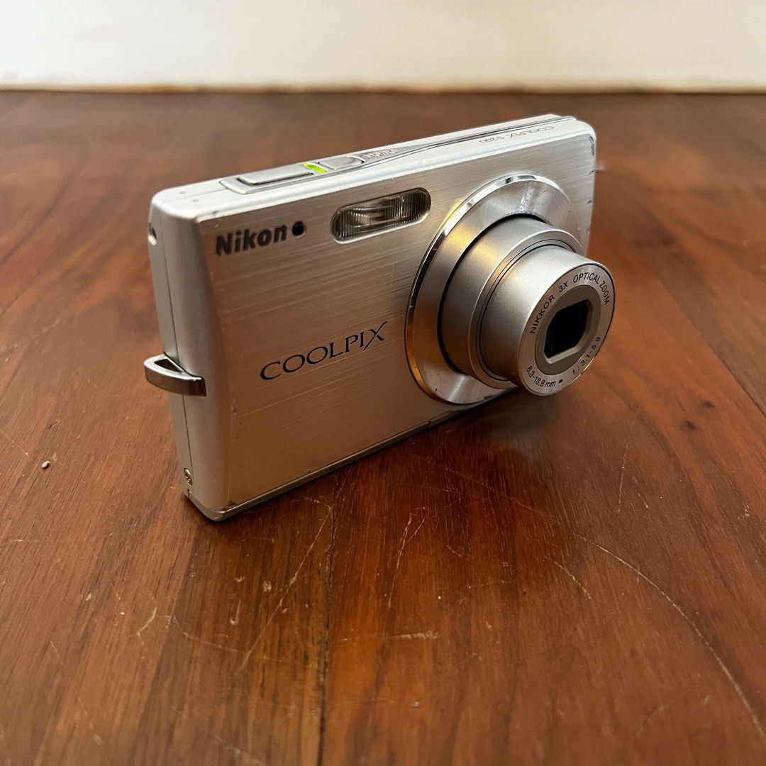 Nikon COOLPIX S200 #564