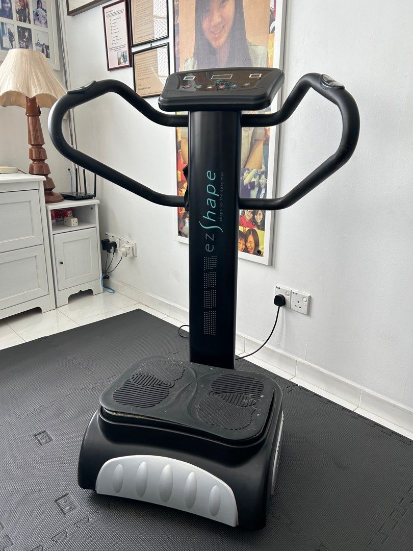 Ogawa EZ Shape Slimming Tone Vibration Shaking Machine Sports