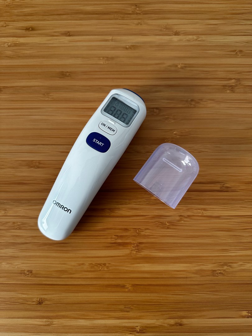 OMRON Forehead Thermometer, Health & Nutrition, Thermometers on Carousell