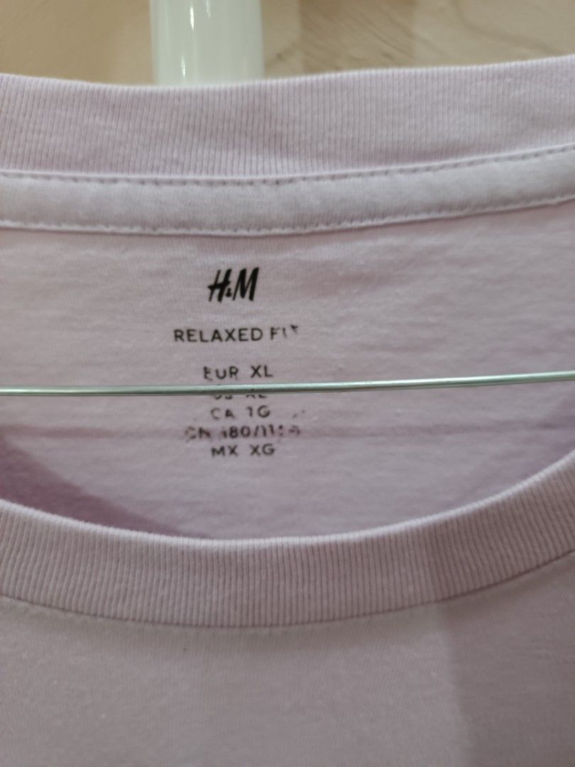 Over size tshirt hnm soft lilac, Fesyen Pria, Pakaian , Atasan di Carousell