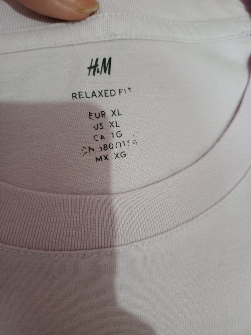 Over size tshirt hnm soft lilac, Fesyen Pria, Pakaian , Atasan di Carousell