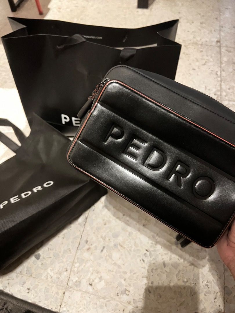 PEDRO Flynn casual Sling Bag, Men's Fashion, Bags, Sling Bags on Carousell