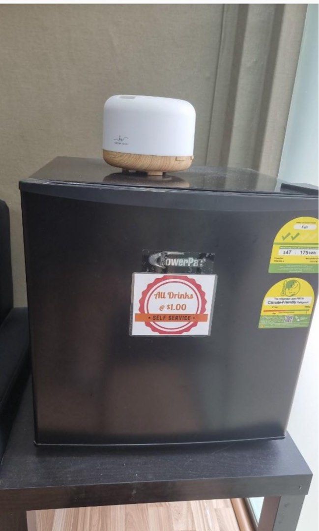 Powerpac 50l bar fridge top