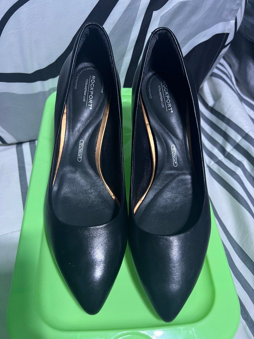 rockport pumps