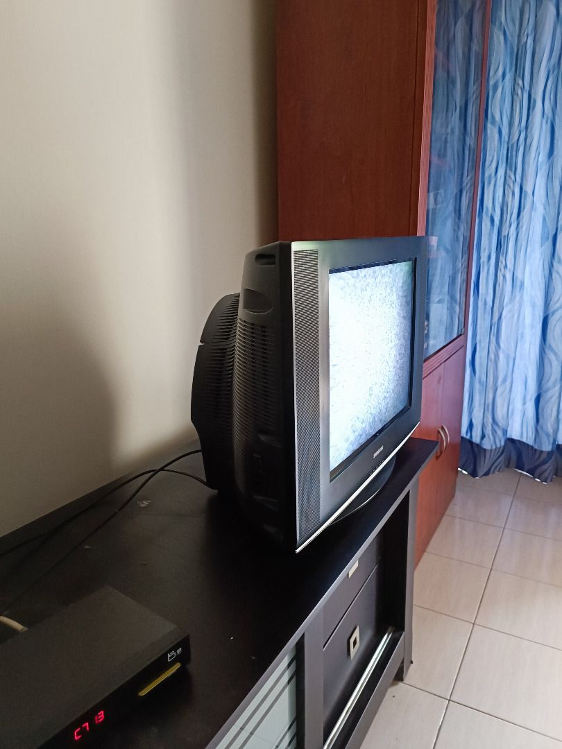Samsung Slim Fit TV 21" (CRT/tube), TV & Home Appliances, TV