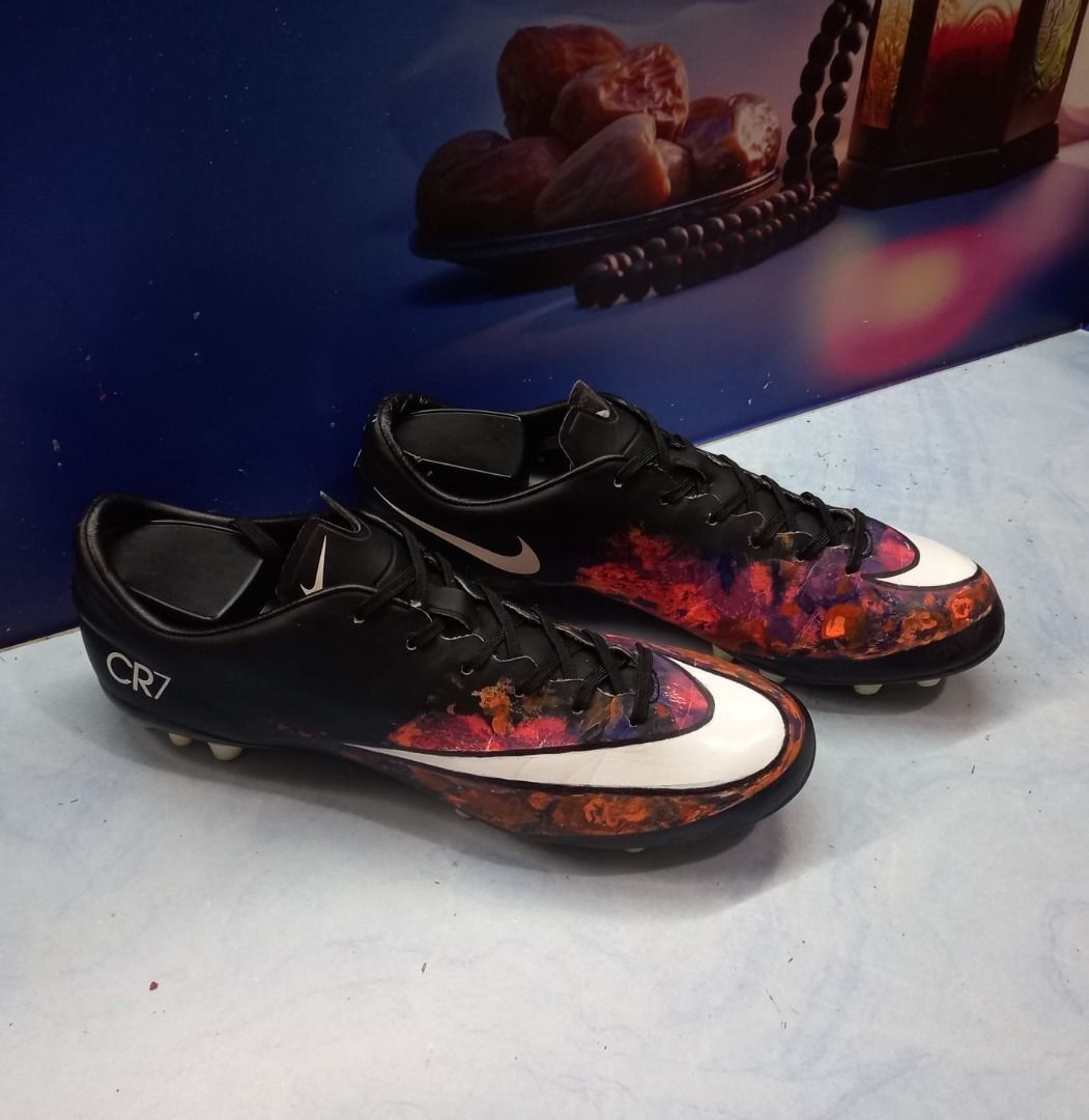 Sepatu Bola Nike Mercurial Veloce II CR7 Black 725191-018 Size 42,5, Olah  Raga, Perlengkapan Olahraga Lainnya di Carousell