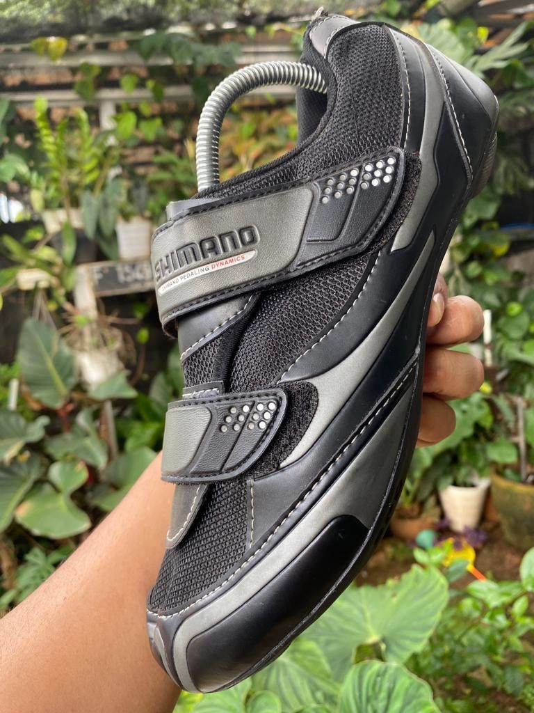 SEPATU SEPEDA SHIMANO RT 32 SIZE 43 Fesyen Pria Sepatu
