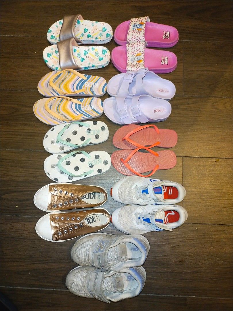 Slippers for 8 year olds on sale